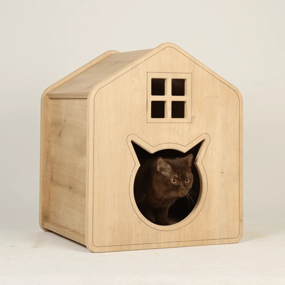 wood-house-for-cats-lily-2.jpg